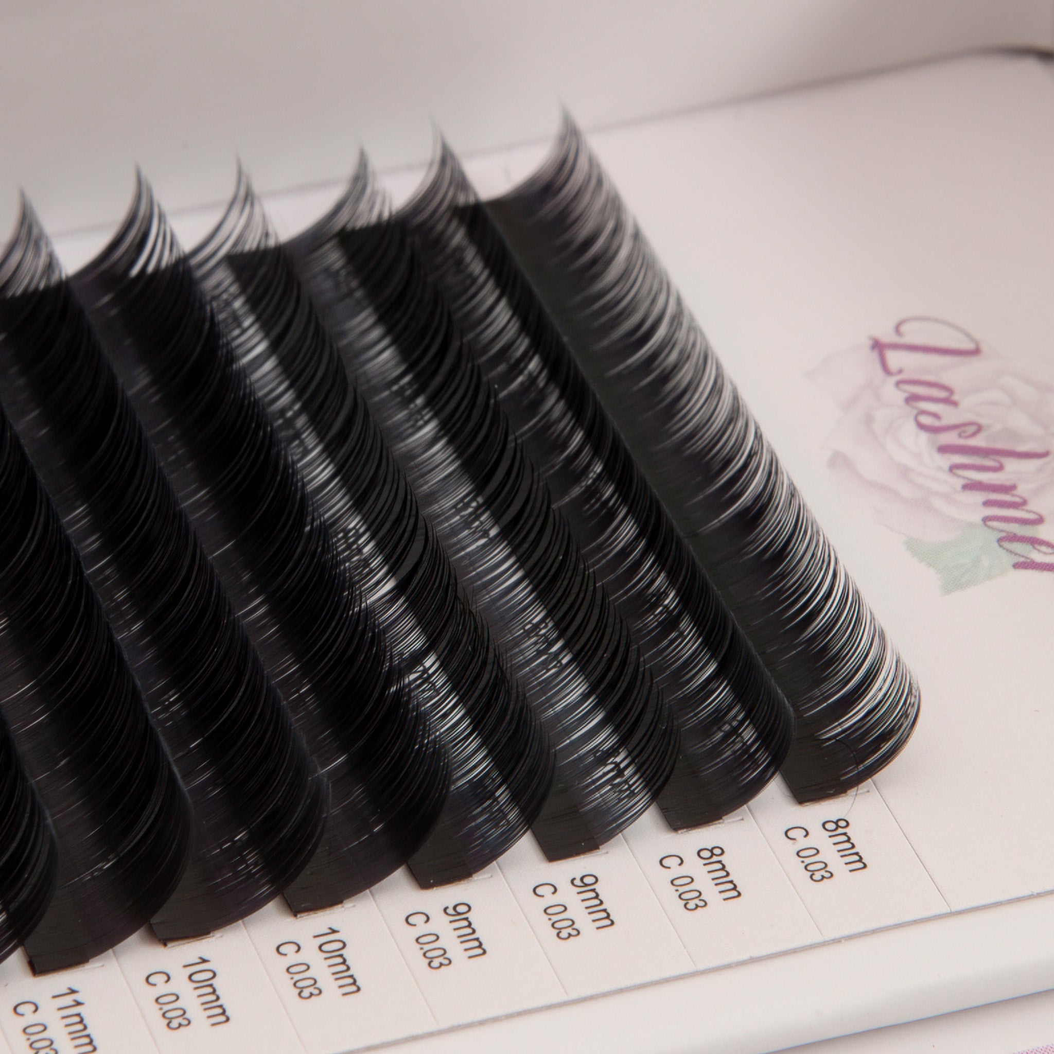 Matt Black Volume Lashes D Curl (0.03/0.05/0.07) 16 Lines - Lashmer
